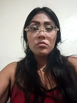 itsyafavgirll online show from 04-18-26, 06:17