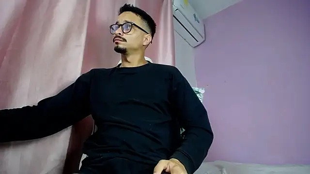 Amir guy  online show from 05-08-26, 01:05