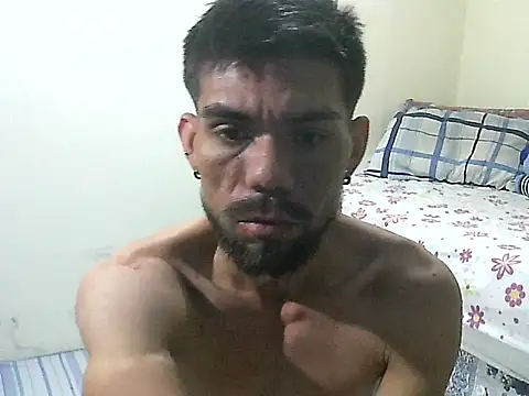Snapshot of thomas2wood chatting on 07-13-26, 03:20 thomas2wood online show from 07-13-26, 03:20