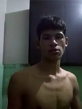 Snapshot of chicocalo chatting on 04-28-26, 10:37 chicocalo online show from 04-28-26, 10:37