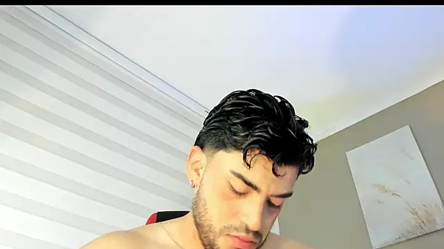 Snapshot of Alexander_Diazz chatting on 04-10-26, 01:16 Alexander Diazz online show from 04-10-26, 01:16