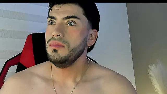 Snapshot of Alexander_Diazz chatting on 04-15-26, 01:51 Alexander Diazz online show from 04-15-26, 01:51