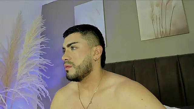 Snapshot of Alexander_Diazz chatting on 05-23-26, 02:54 Alexander Diazz online show from 05-23-26, 02:54