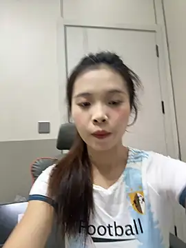 Snapshot of Mimiluv1234 chatting on 07-08-26, 11:48 Mimiluv1234 online show from 07-08-26, 11:48