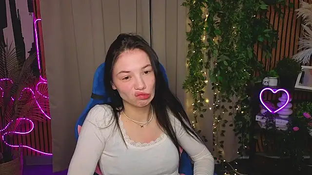 MaryFlorez online show from 04-08-26, 04:18