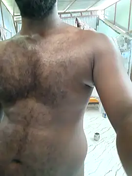 bigandhuge45 online show from 04-17-26, 07:44