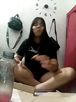 Lcamilagarcia online show from 05-05-26, 03:14