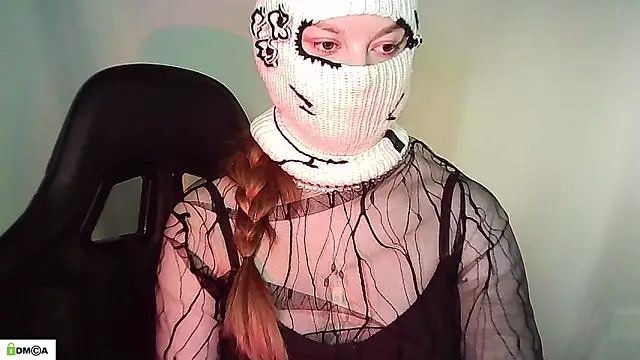 Snapshot of Lymalia chatting on 05-18-26, 04:07 Lymalia online show from 05-18-26, 04:07