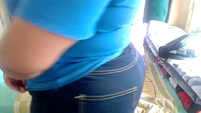 Snapshot of CaramelMelons78 chatting on 04-30-26, 11:38 CaramelMelons78 online show from 04-30-26, 11:38