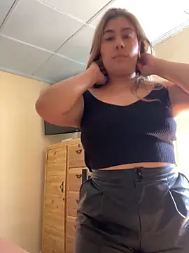  BellaSmith  online show from 06-21-26, 08:22