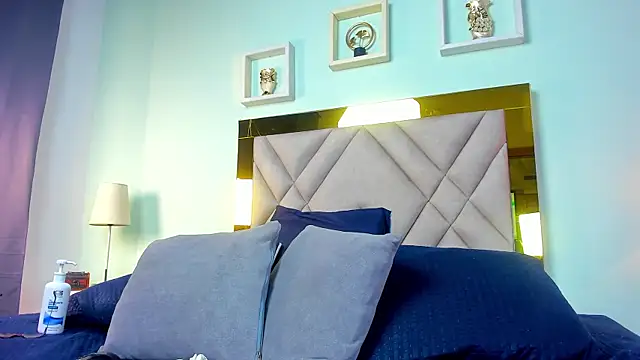 Snapshot of sabrina_xoxo chatting on 05-16-26, 12:48 sabrina xoxo online show from 05-16-26, 12:48