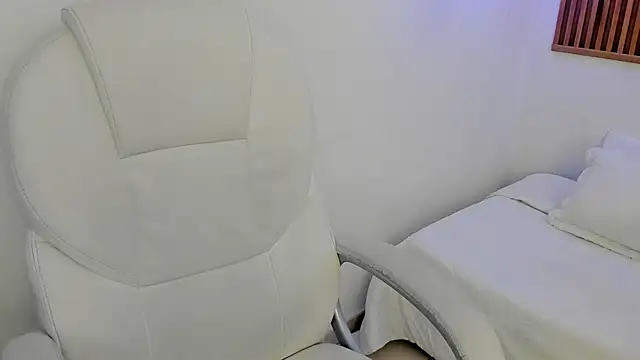 Snapshot of ghostmila chatting on 05-05-26, 01:02 ghostmila online show from 05-05-26, 01:02