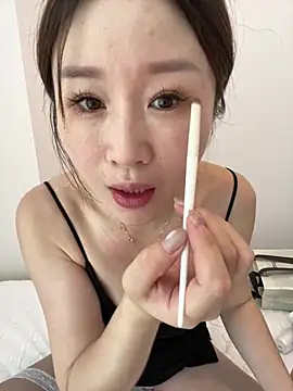 qin205205 online show from 06-20-26, 11:51