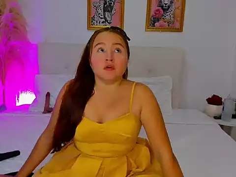 Snapshot of melodysquirt chatting on 05-03-26, 12:16 melodysquirt online show from 05-03-26, 12:16