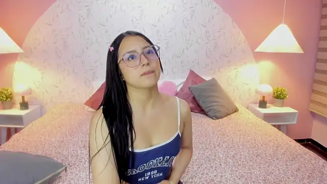 Leah Brm online show from 04-09-26, 12:32