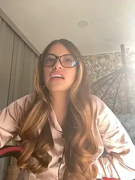 Snapshot of Ambar_Zaf chatting on 05-28-26, 12:02 Ambar Zaf online show from 05-28-26, 12:02