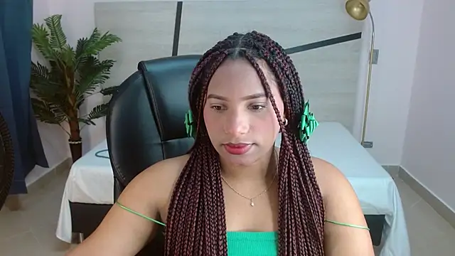coral echeverri online show from 04-29-26, 09:32
