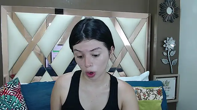 Snapshot of Sophie_Copers chatting on 07-14-26, 06:57 Sophie Copers online show from 07-14-26, 06:57