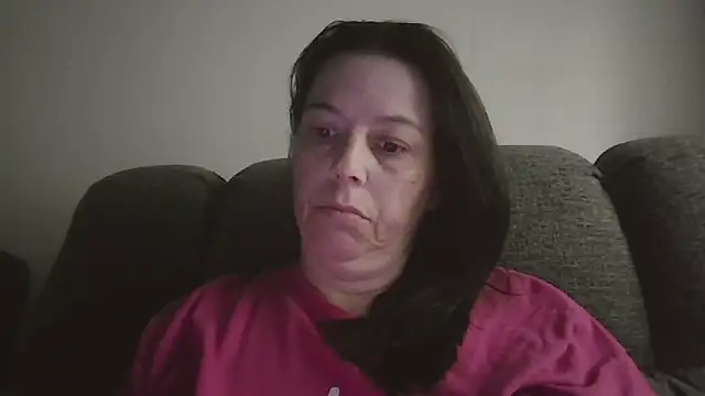 Snapshot of lily1982 chatting on 04-25-26, 03:53 lily1982 online show from 04-25-26, 03:53