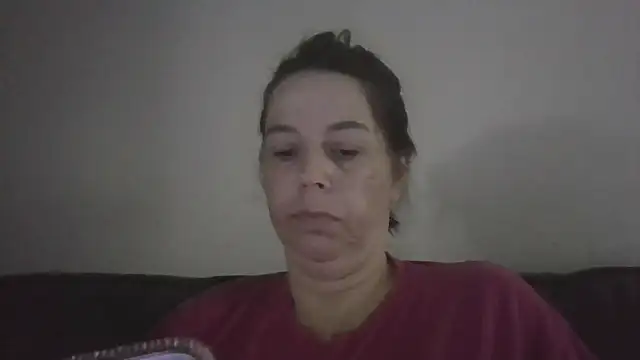 Snapshot of lily1982 chatting on 05-17-26, 04:14 lily1982 online show from 05-17-26, 04:14