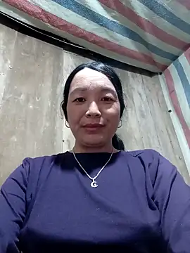 Snapshot of vanlucky2 chatting on 04-23-26, 01:35 vanlucky2 online show from 04-23-26, 01:35