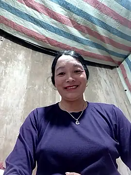 Snapshot of vanlucky2 chatting on 05-05-26, 11:40 vanlucky2 online show from 05-05-26, 11:40
