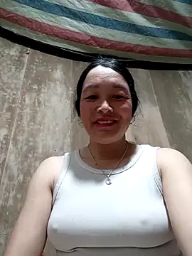 Snapshot of vanlucky2 chatting on 05-05-26, 11:46 vanlucky2 online show from 05-05-26, 11:46