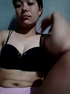 Snapshot of mia0033 chatting on 04-09-26, 08:25 mia0033 online show from 04-09-26, 08:25