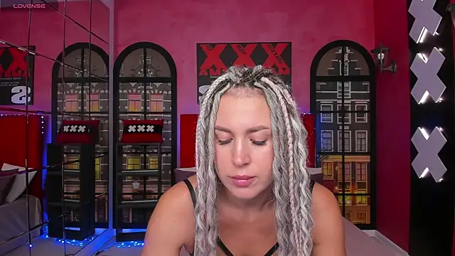 Fire  Dancer online show from 06-16-26, 01:08
