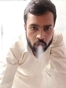 Snapshot of hornydaddy_21 chatting on 04-10-26, 04:23 hornydaddy 21 online show from 04-10-26, 04:23