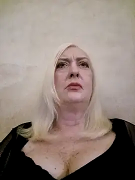 Julia20X online show from 04-15-26, 10:22