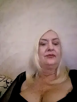 Julia20X online show from 04-15-26, 08:31