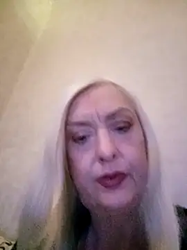 Julia20X online show from 04-17-26, 11:35