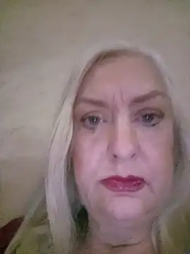 Snapshot of Julia20X chatting on 05-22-26, 04:34 Julia20X online show from 05-22-26, 04:34