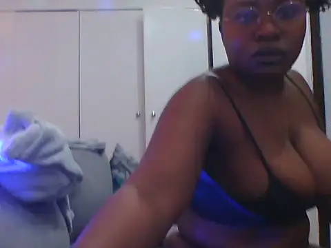 Snapshot of TwerkingTemptress chatting on 04-24-26, 10:45 TwerkingTemptress online show from 04-24-26, 10:45