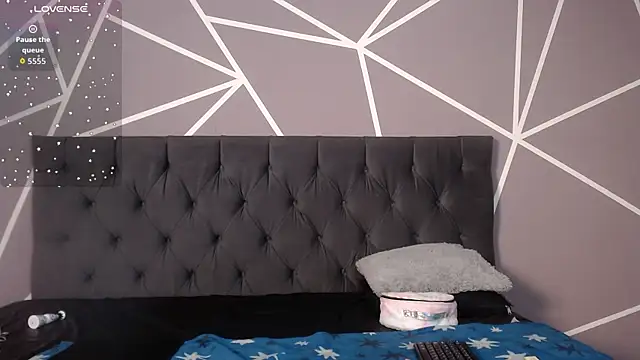 Violett1126 online show from 05-06-26, 04:08