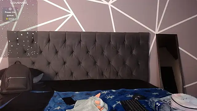 Violett1126 online show from 05-07-26, 03:45