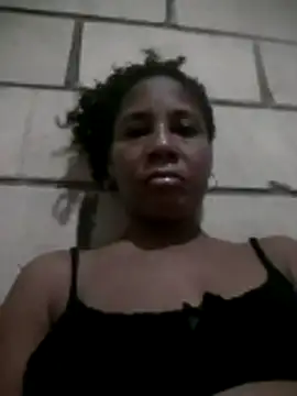 Snapshot of Lili-Sex chatting on 05-13-26, 03:37 Lili-Sex online show from 05-13-26, 03:37