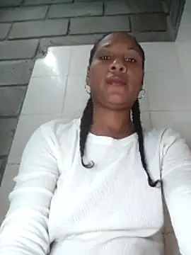 Snapshot of Lili-Sex chatting on 05-23-26, 04:18 Lili-Sex online show from 05-23-26, 04:18