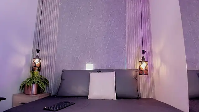 Charlotte fuentes online show from 05-03-26, 12:33