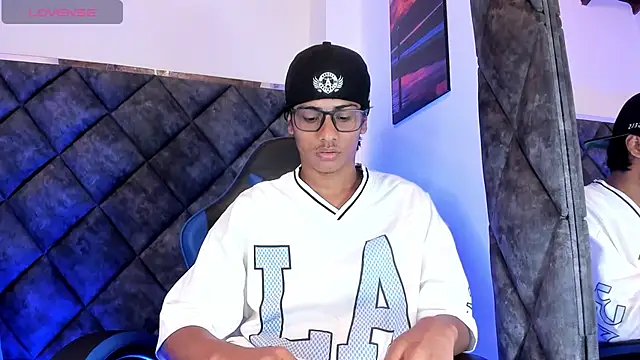 LiamKron online show from 07-10-26, 11:02