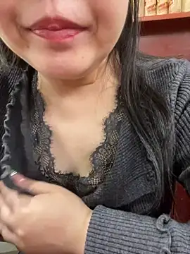 Snapshot of yhan1314 chatting on 04-15-26, 10:11 yhan1314 online show from 04-15-26, 10:11