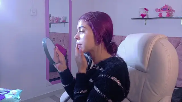 Snapshot of VelinaHoney chatting on 05-29-26, 12:36 VelinaHoney online show from 05-29-26, 12:36
