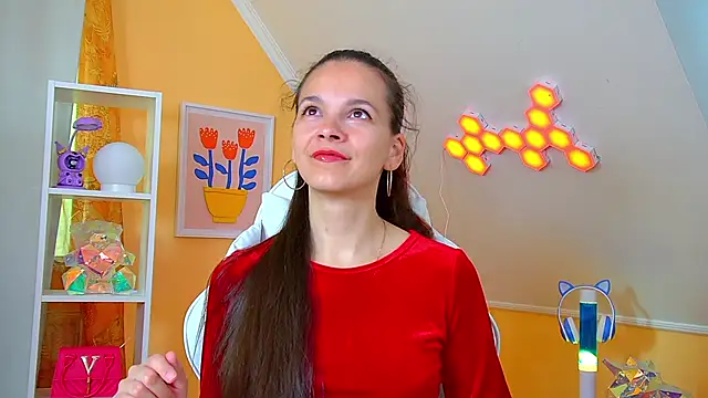 Snapshot of LeonaLane chatting on 05-11-26, 06:30 LeonaLane online show from 05-11-26, 06:30