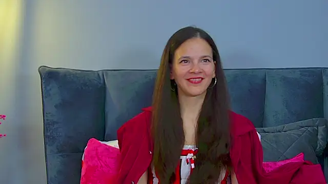 Snapshot of LeonaLane chatting on 05-16-26, 07:05 LeonaLane online show from 05-16-26, 07:05