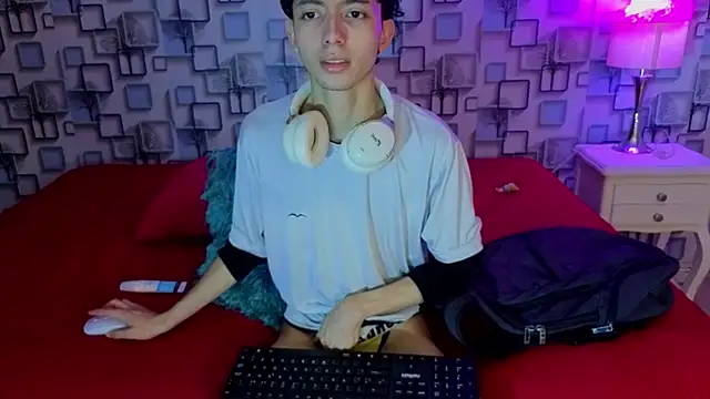 Twink Sebas7 online show from 06-19-26, 12:20