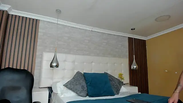 TysonMiller online show from 04-15-26, 03:57