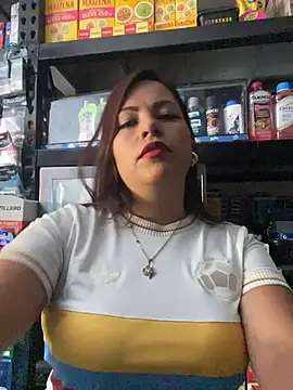 MIA ROSSEEE online show from 06-11-26, 07:12