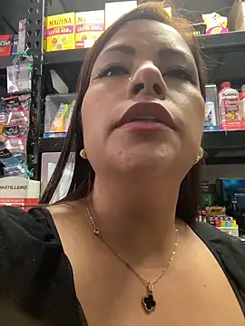 MIA ROSSEEE online show from 06-19-26, 02:43