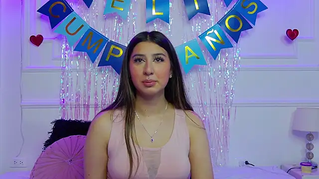 ShannonBannks online show from 06-18-26, 05:39